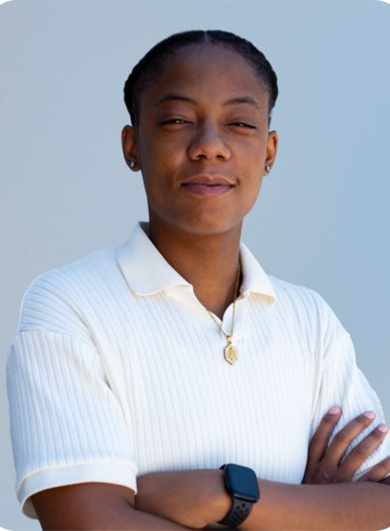 788362074-tatiana-laroche-crop